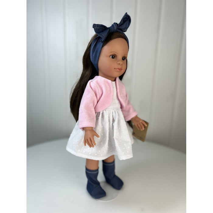 Куклы и одежда для кукол TuKiTu Кукла Нина брюнетка 47 см куклы и одежда для кукол abtoys кукла брюнетка в синем платье 32 см