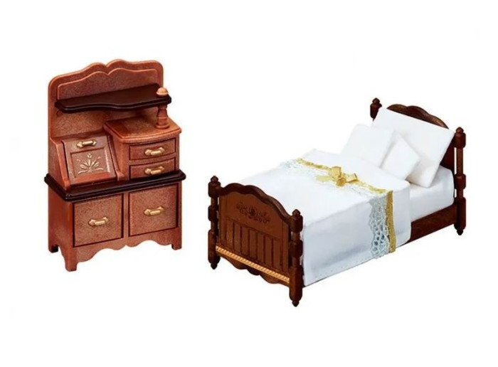 Кукольные домики и мебель Sylvanian Families Классические коричневые кровать и комод