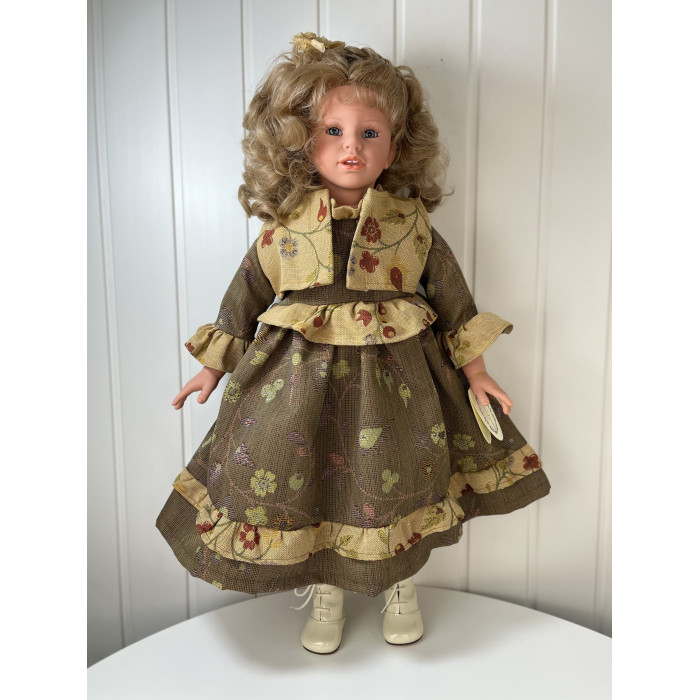 цена Куклы и одежда для кукол Dnenes/Carmen Gonzalez Коллекционная кукла Кандела 70 см 5025КА