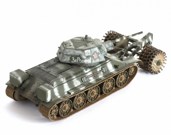 Звезда Сборная модель Советский средний танк с минным тралом Т-34/76