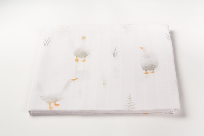 Пеленка Firstday муслиновая для новорожденных 120x120 см - Гуси