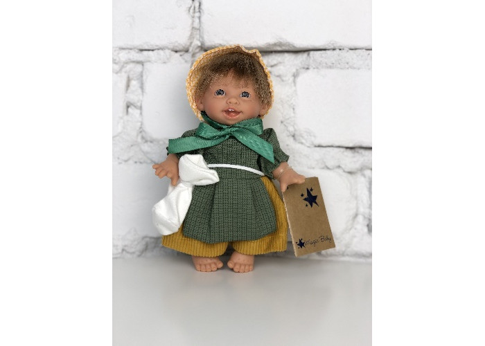 Lamagik S.L. Кукла Джестито девочка в желтой шапочке и зеленом сарафане 18 см lamagik s l кукла джестито инфант в розовой шапке смеется 18 см