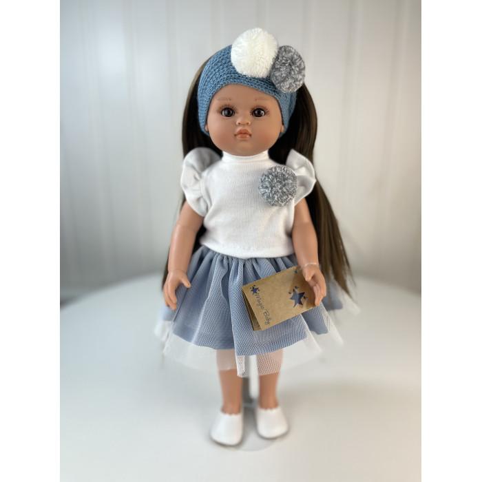 Куклы и одежда для кукол Lamagik S.L. Кукла Нэни темноволосая с повязкой 42 см куклы и одежда для кукол lamagik s l кукла нэни в синем пальто и белой шапке 42 см