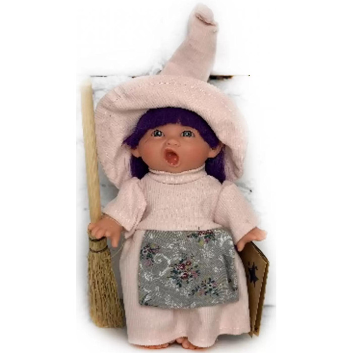 Куклы и одежда для кукол Lamagik S.L. Пупс-мини Ведьмочка в бледно-розовом платье и шляпе 18 см