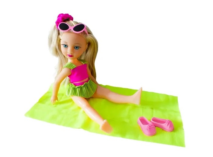фото Knopa кукла софи на пляже