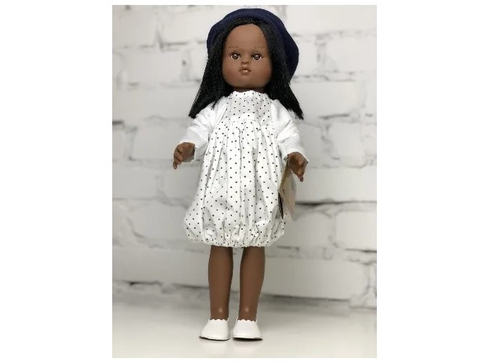 Куклы и одежда для кукол Lamagik S.L. Кукла Нэни с тёмными волосами в берете 42 см куклы и одежда для кукол lamagik s l кукла нэни в синем пальто и белой шапке 42 см