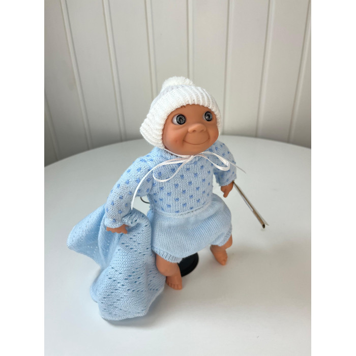 Куклы и одежда для кукол Lamagik S.L. Пупс Каритас в голубом с открытыми глазами 23 см