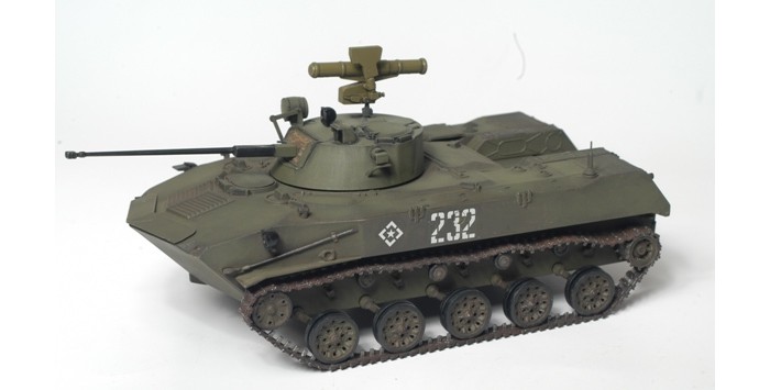 Звезда Сборная модель Российская боевая машина пехоты БМД-2 боевая машина