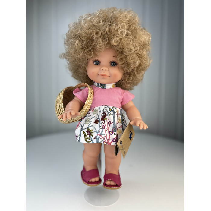 Куклы и одежда для кукол Lamagik S.L. Кукла Бетти в летнем платье 30 см куклы и одежда для кукол lamagik s l кукла пупс девочка в платье брюнетка 30 см