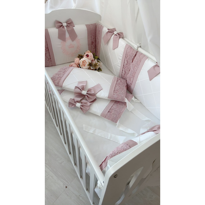 фото Бортик в кроватку krisfi прямоугольную 120х60 или 125х65 вдохновение с бантом (3 подушки)