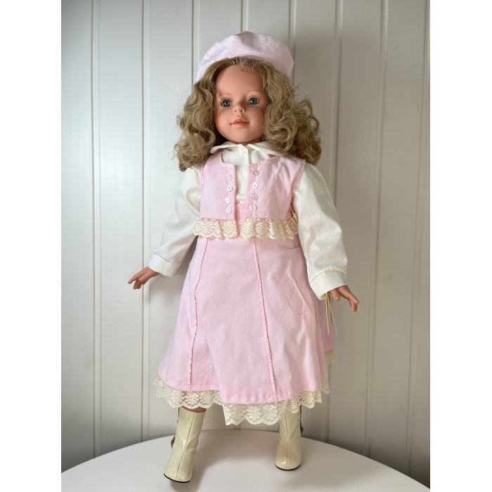 Куклы и одежда для кукол Dnenes/Carmen Gonzalez Коллекционная кукла Алтея блондинка 74 см кукла коллекционная девочка в зимней одежде с лопаткой