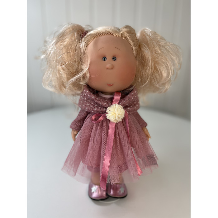 Куклы и одежда для кукол Nines Artesanals d'Onil Кукла Mia case 30 см